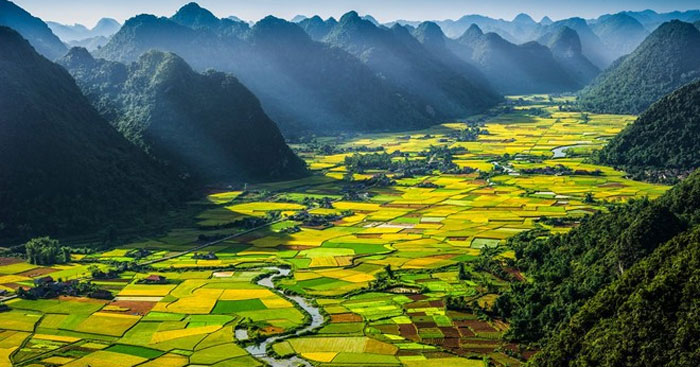 Văn mẫu lớp 12: Phân tích bài thơ Đất nước (Sơ đồ tư duy) 4 Dàn ý & 25 bài phân tích Đất nước